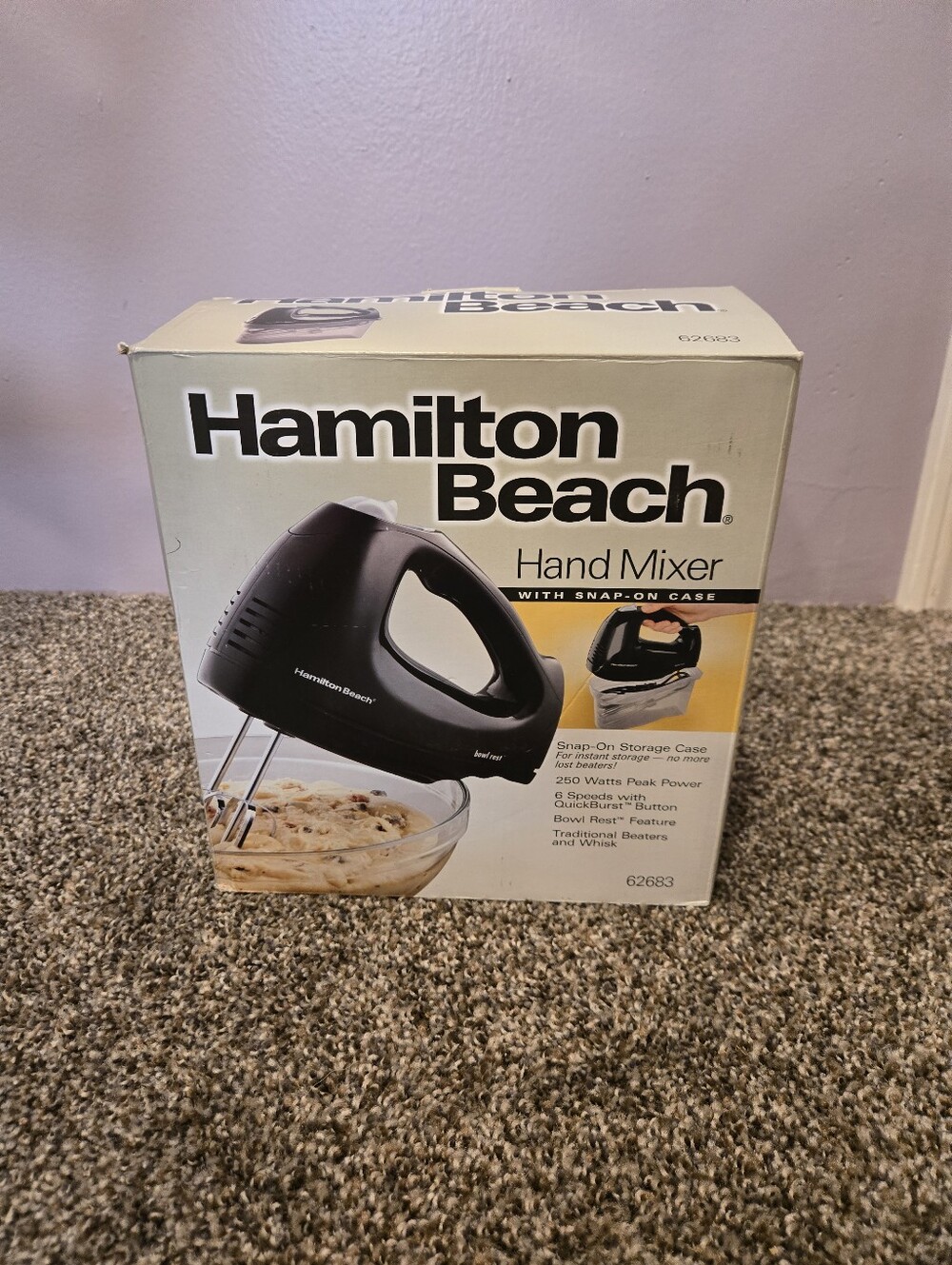 NWT Hamilton Beach Black Hand Mixer with Snap-On Case Graphic Box